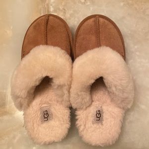 Kids ugg slippers